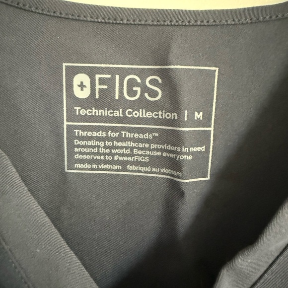 Figs Limited Edition Color Catarina One-Pocket Scrub Top Size Medium - Picture 2 of 4